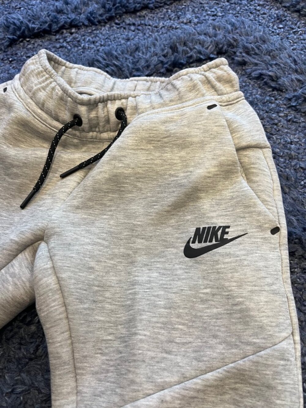 Nike Tech Fleece Gray Tapered Joggers | Kids XS - Picture 2 of 8